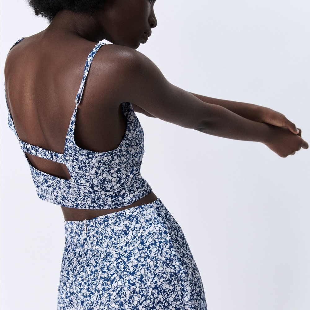 Zara Floral Print Top - Picture 10 of 11